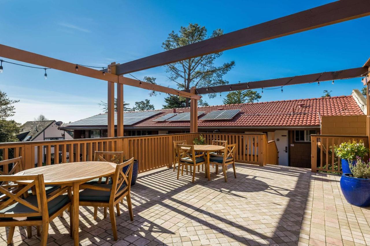 Clarion Collection Carmel Oaks Inn Exterior photo